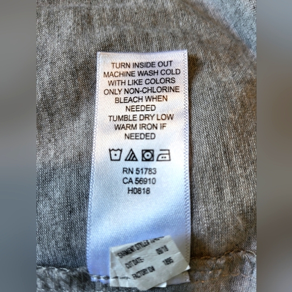 💥4 for $30💥 Maurice's Women's XS grey fun t-shirt - Picture 6 of 9